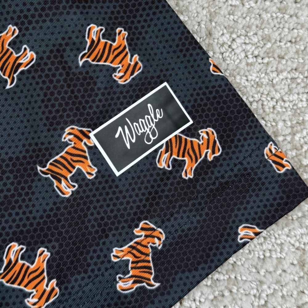 NEW Waggle Mens 2XL Black Tiger Goat Print Performance Golf Polo Shirt - Picture 4 of 8